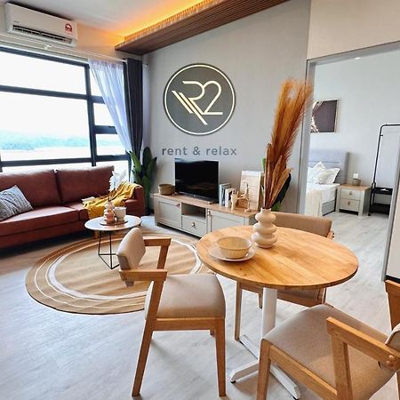 Sea&Pool View Stunning Homestay, Wifi, Netflix Near Malls, Jetty, Convenient Stores Kota Kinabalu Esterno foto