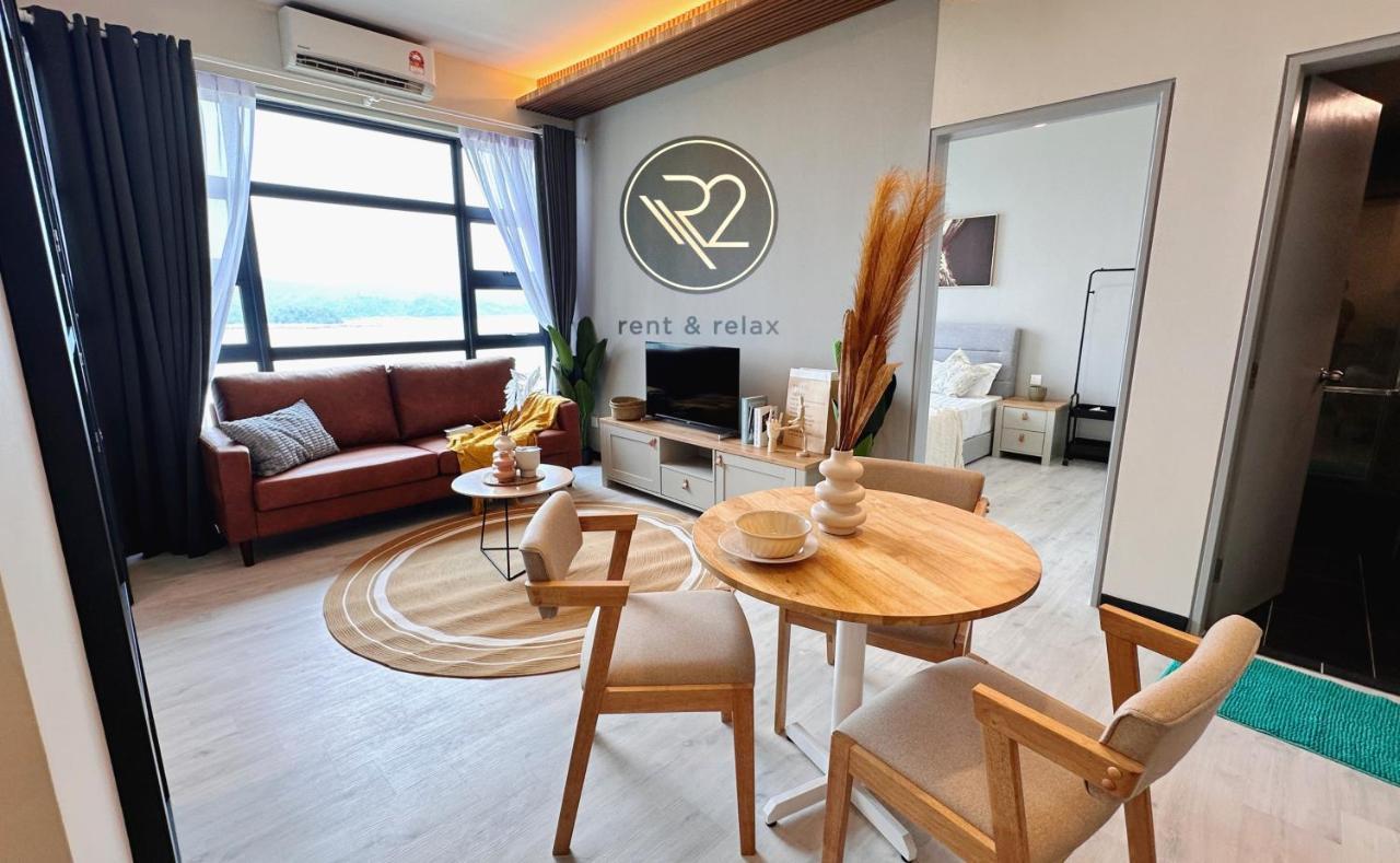 Sea&Pool View Stunning Homestay, Wifi, Netflix Near Malls, Jetty, Convenient Stores Kota Kinabalu Esterno foto